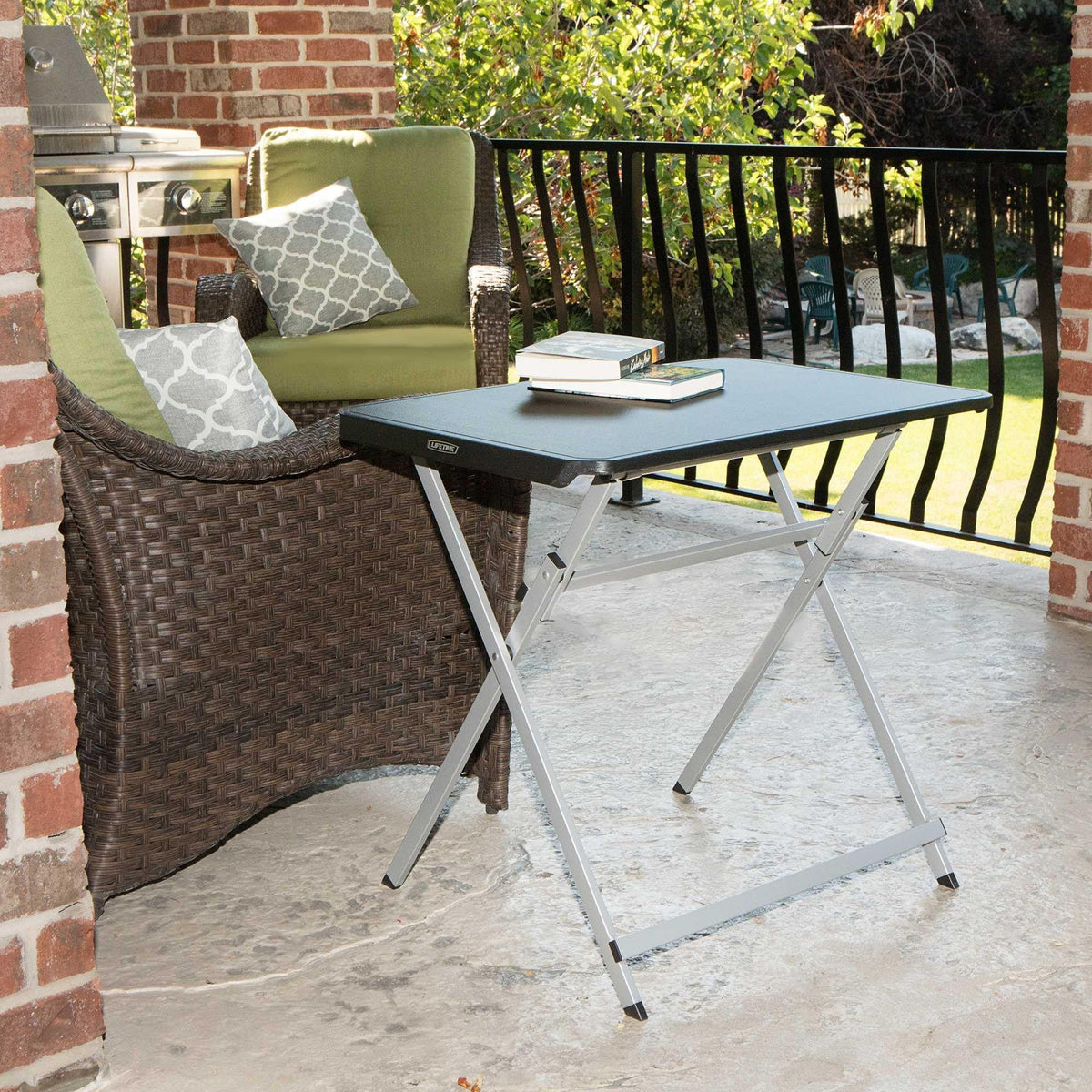 30-Inch Folding Table D420571